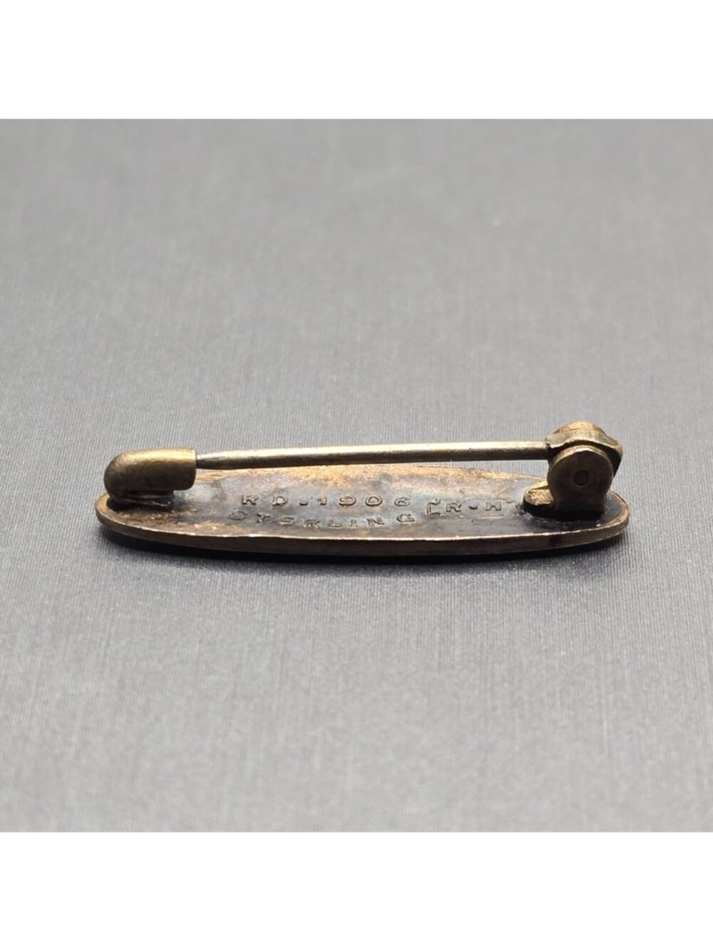 Antique Sterling Guilloche Lingerie Pin/Brooch 1 1/16" White Signed RD 1906 RH - Picture 4 of 10